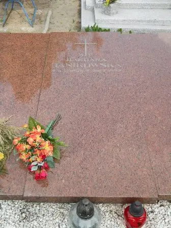 Zdjęcie grobu 42/,44