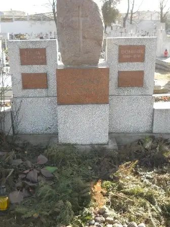 Zdjęcie grobu 100/31,32