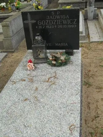Zdjęcie grobu 34/62