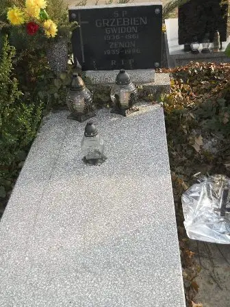 Zdjęcie grobu 10/18