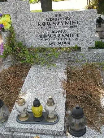 Zdjęcie grobu 25/58,59