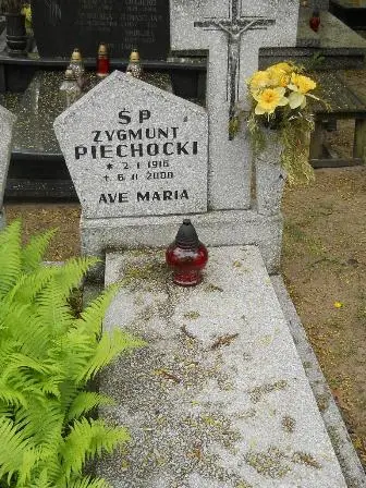 Zdjęcie grobu 32/104