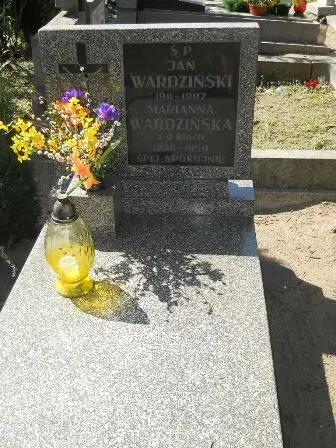 Zdjęcie grobu J/70