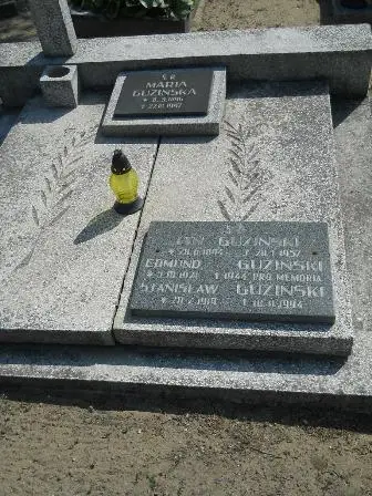 Zdjęcie grobu 29/20,21