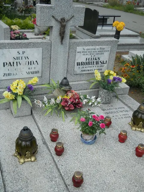 Zdjęcie grobu 22/23702