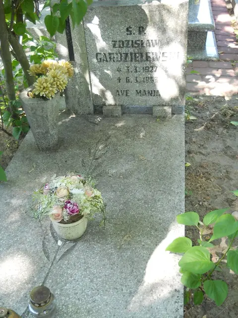 Zdjęcie grobu 8A/10280