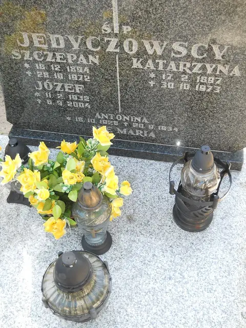Zdjęcie grobu 8/10437