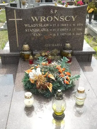 Zdjęcie grobu 40/100
