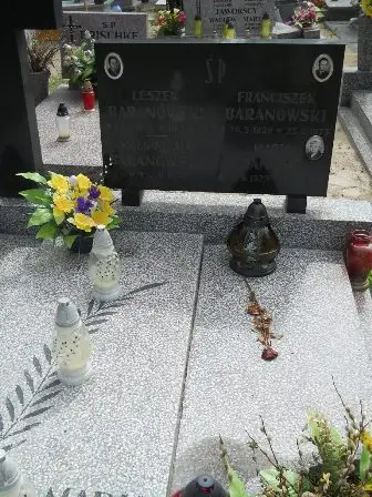 Zdjęcie grobu 41/211,212,212a