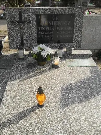 Zdjęcie grobu 15/13 i 14