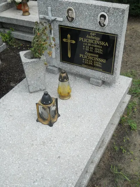 Zdjęcie grobu 24/23716