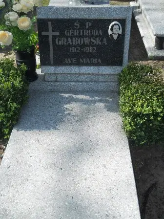 Zdjęcie grobu 24/82