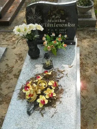 Zdjęcie grobu 30/100