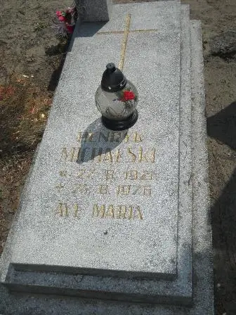 Zdjęcie grobu 42/16