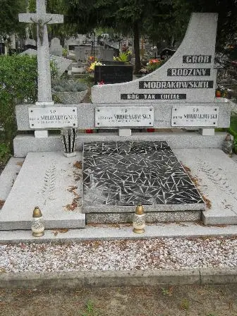 Zdjęcie grobu E/7,8,9