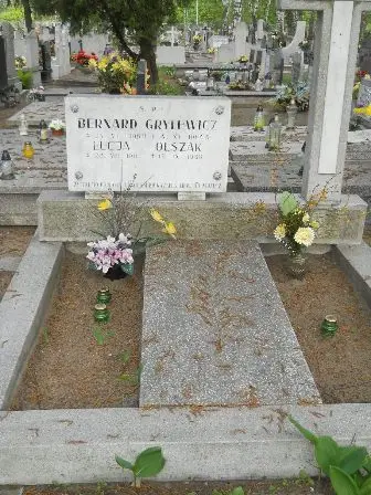 Zdjęcie grobu 33/25,26