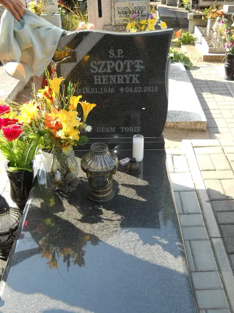 Zdjęcie grobu 17/28051