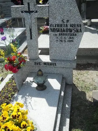 Zdjęcie grobu 25/121