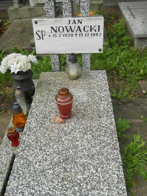 Zdjęcie grobu 14/27035