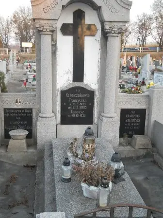 Zdjęcie grobu 4/123