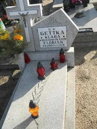 Zdjęcie grobu 100/100