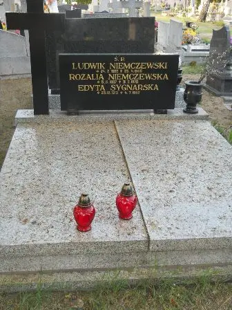 Zdjęcie grobu E/70,71