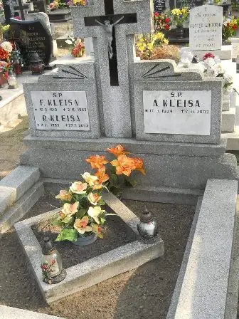 Zdjęcie grobu 9a/62,63