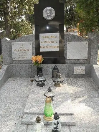 Zdjęcie grobu 5/100