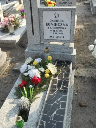 Zdjęcie grobu 2/178
