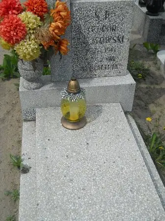 Zdjęcie grobu 20/100