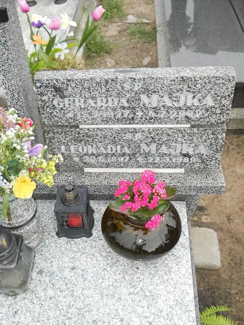 Zdjęcie grobu 27/23202