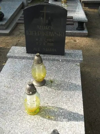 Zdjęcie grobu 24/43