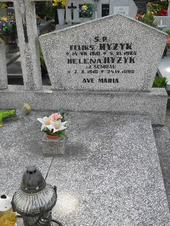 Zdjęcie grobu 25/136,137