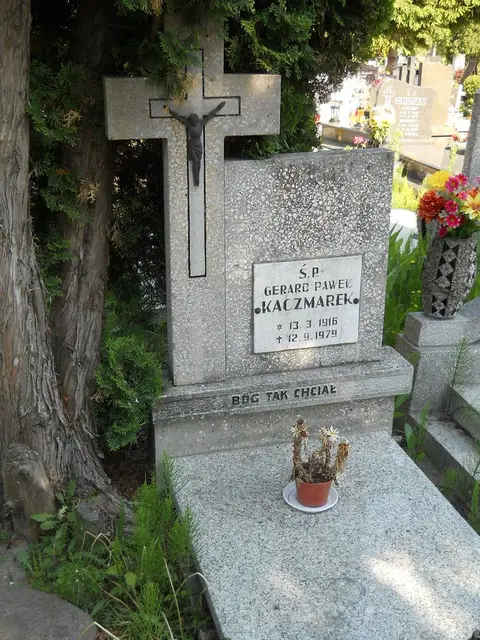 Zdjęcie grobu 7/12003