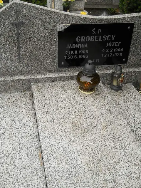 Zdjęcie grobu 7/11021