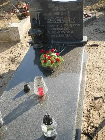 Zdjęcie grobu 2/28
