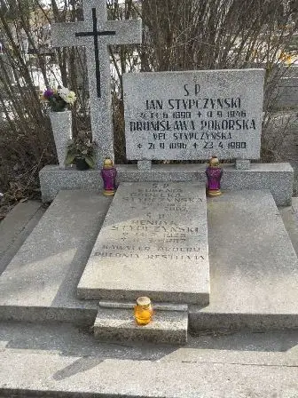 Zdjęcie grobu Krzyż./17,18