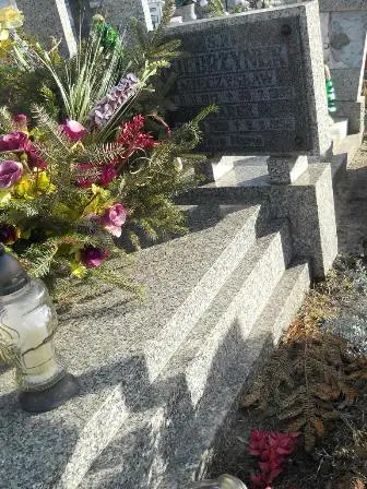Zdjęcie grobu 6/695