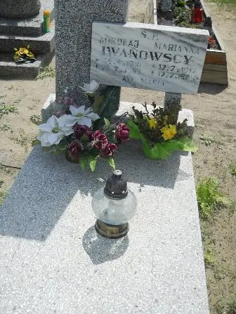 Zdjęcie grobu 25/32gł