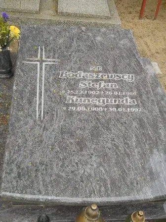 Zdjęcie grobu 34/25,26