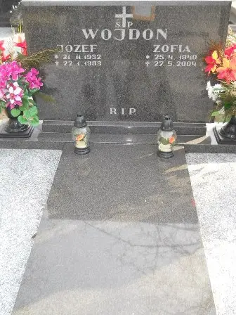 Zdjęcie grobu 15/161,162