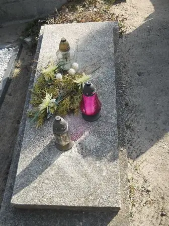 Zdjęcie grobu 5/112