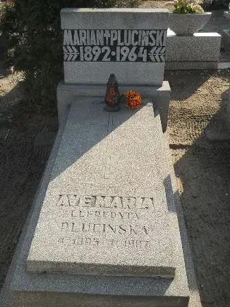 Zdjęcie grobu 2/14