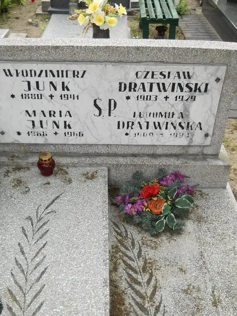 Zdjęcie grobu 8/10711