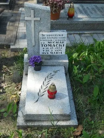 Zdjęcie grobu Ha (dziecięcy)/10a