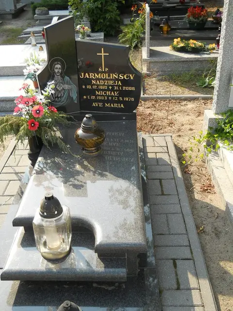 Zdjęcie grobu 18/28630